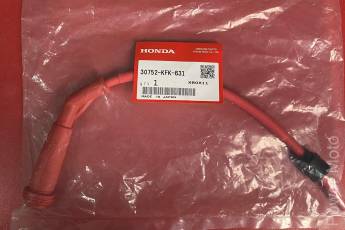 30752‑KFK‑631 Cap Assy, High/t 2 Vtr250 HONDA